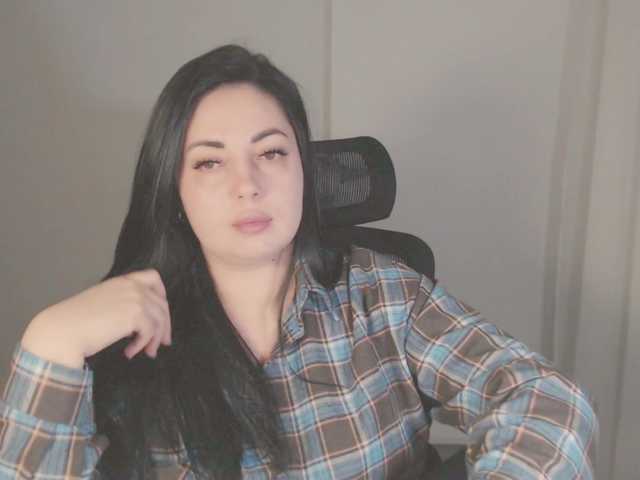 LackyCharm's BongaCams show and profile