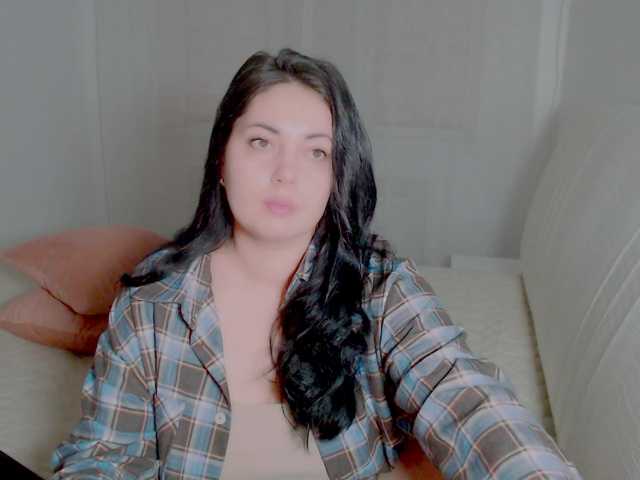 LackyCharm's BongaCams show and profile