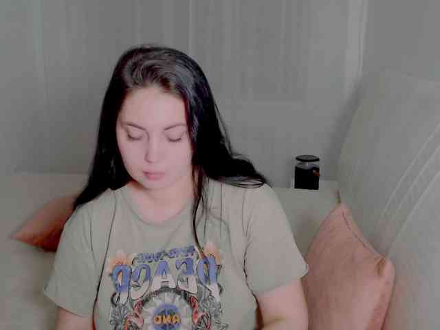 LackyCharm Live Webcam on BongaCams