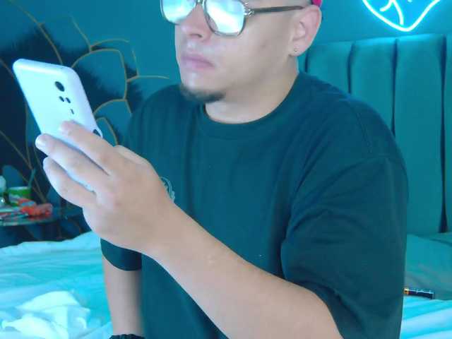 Kamie-SebasDolce's BongaCams show and profile