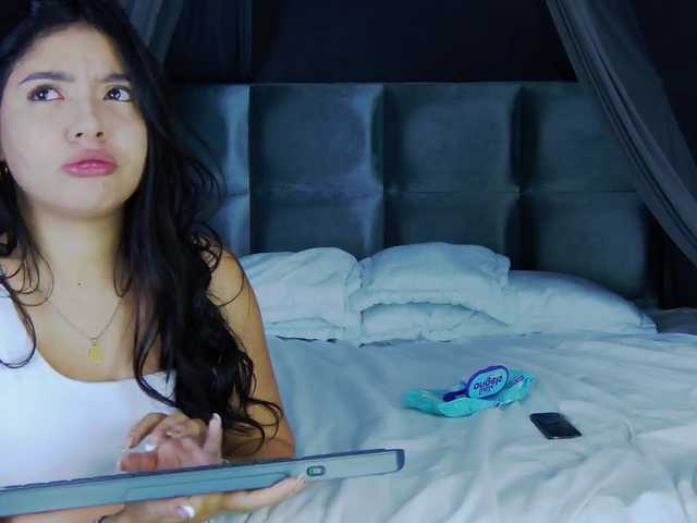 Kamie-SebasDolce's BongaCams show and profile