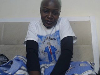 Queenbee25's Live Webcam