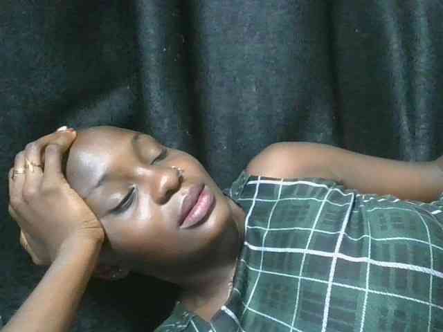 Queenbee25 Queenbee25