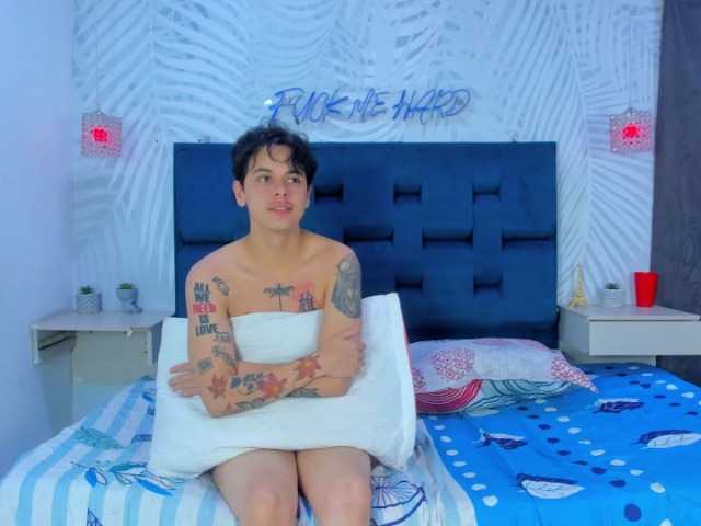 ROOM-STARHOT's Thumb Image