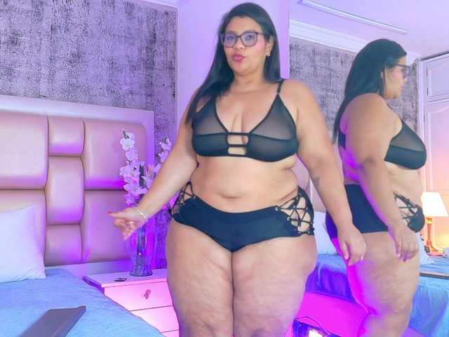 SelennaCooper's BongaCams show and profile