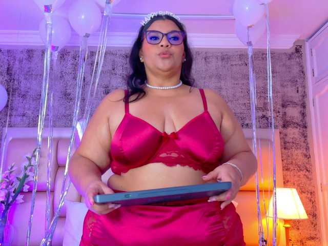 SelennaCooper's BongaCams show and profile