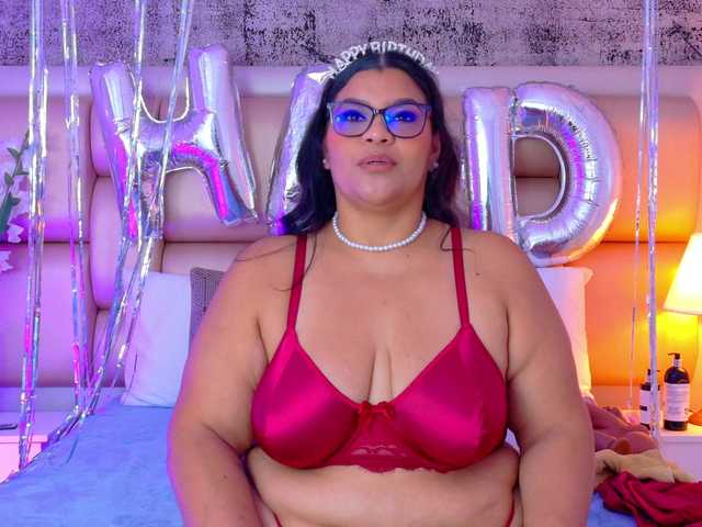 SelennaCooper's BongaCams show and profile