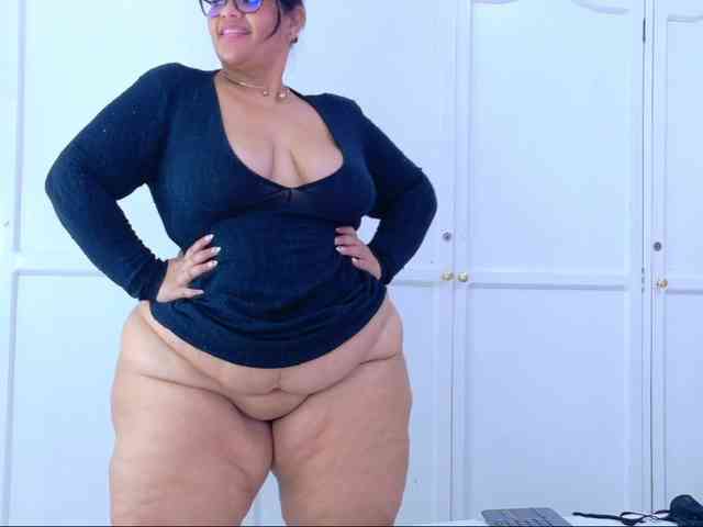 SelennaCooper SelennaCooper