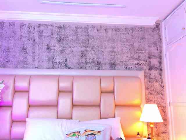 SelennaCooper webcam