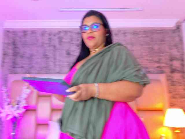 SelennaCooper webcam