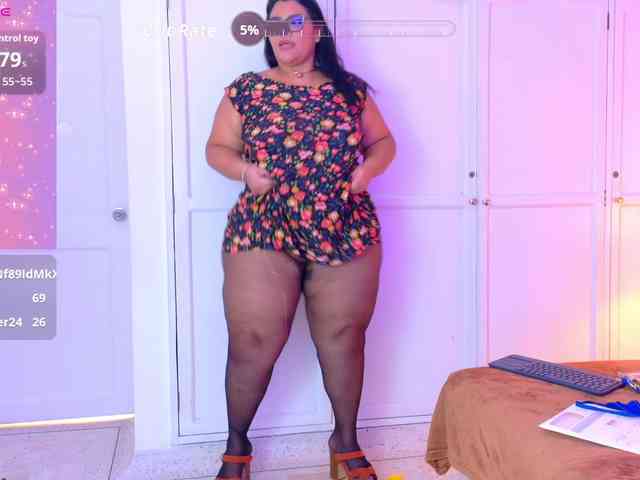 SelennaCooper webcam