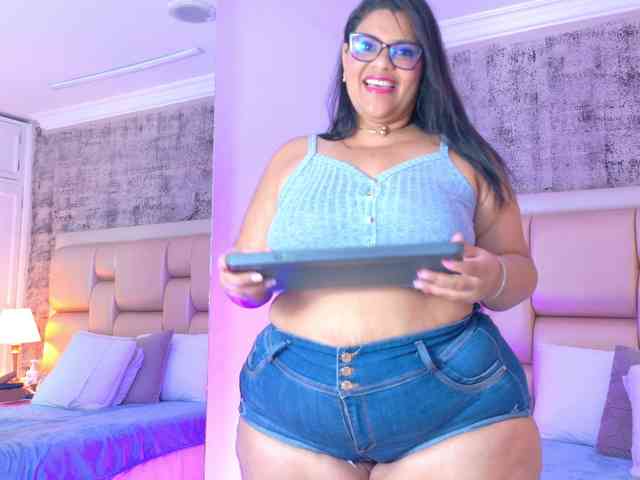 SelennaCooper webcam