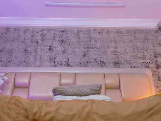 SelennaCooper webcam