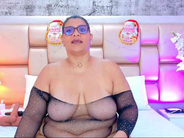 SelennaCooper SelennaCooper