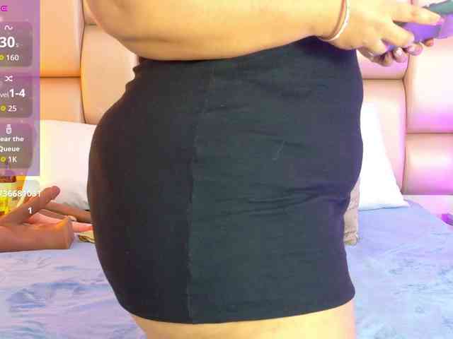 SelennaCooper webcam