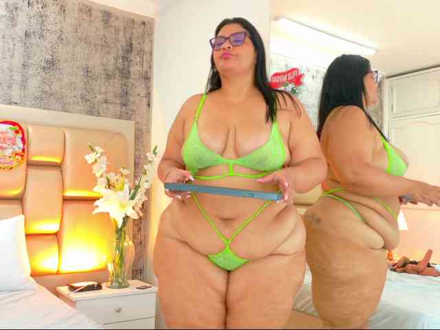 SelennaCooper SelennaCooper