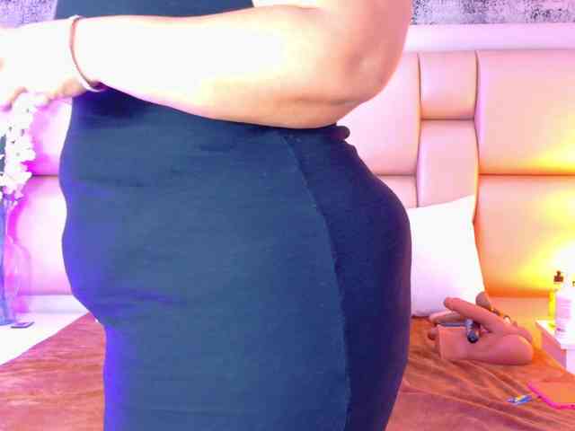 SelennaCooper webcam