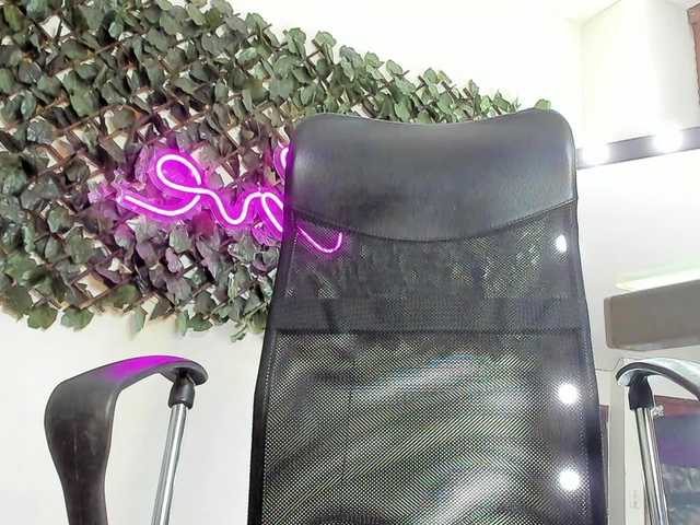 SamantaOrtiz's BongaCams show and profile