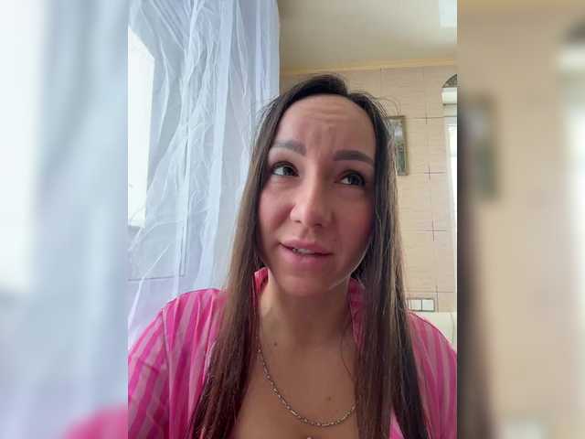 vladazmeya – webcam model profile photo