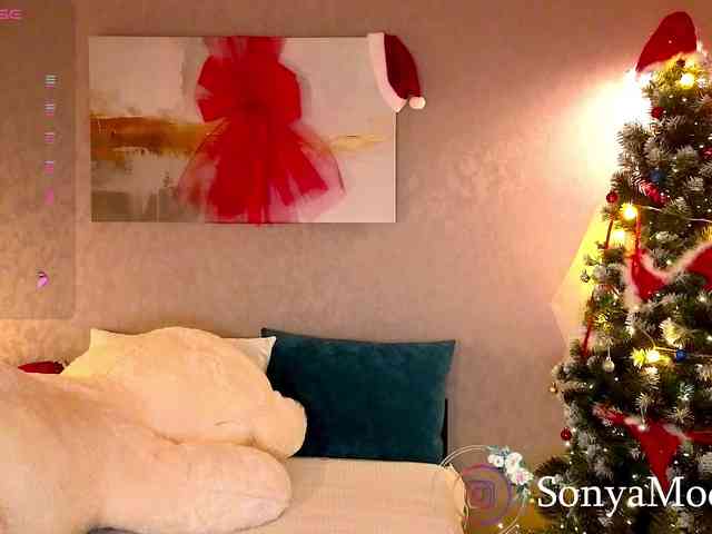 Sonya-Love webcam