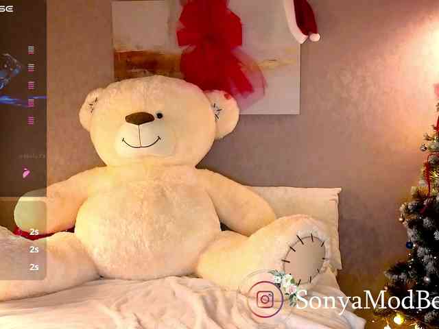 Sonya-Love webcam