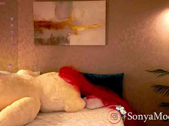 Sonya-Love webcam