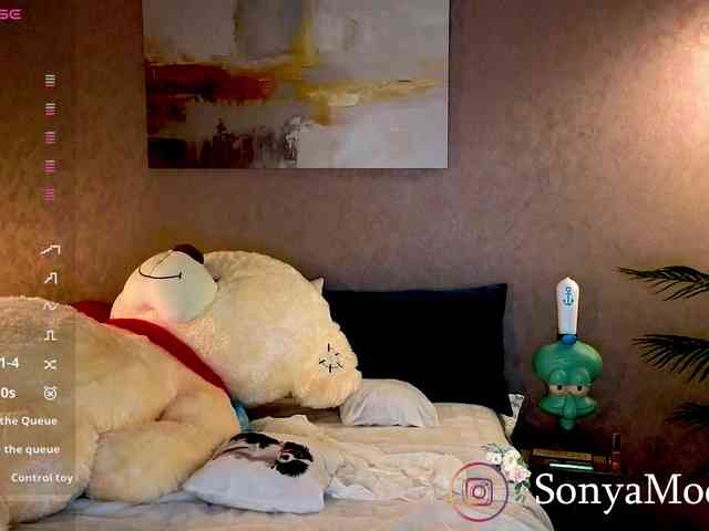 Sonya-Love webcam