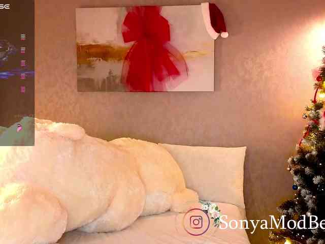 Sonya-Love webcam