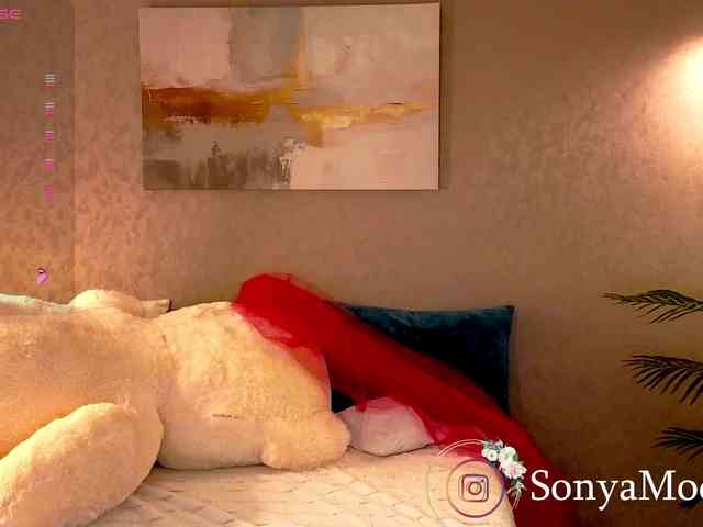Sonya-Love webcam