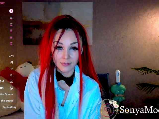 Sonya-Love webcam