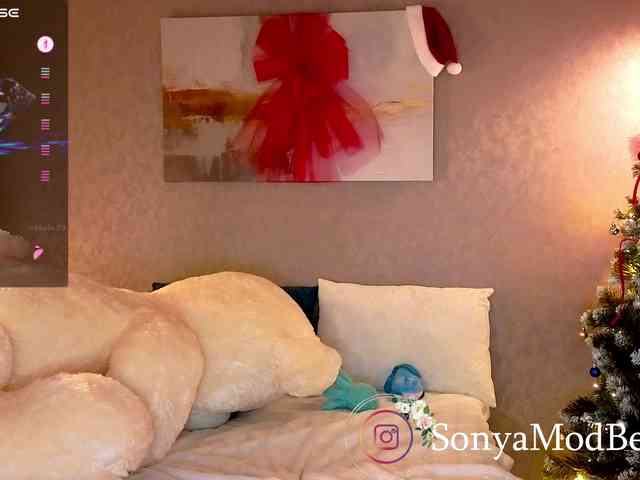 Sonya-Love webcam