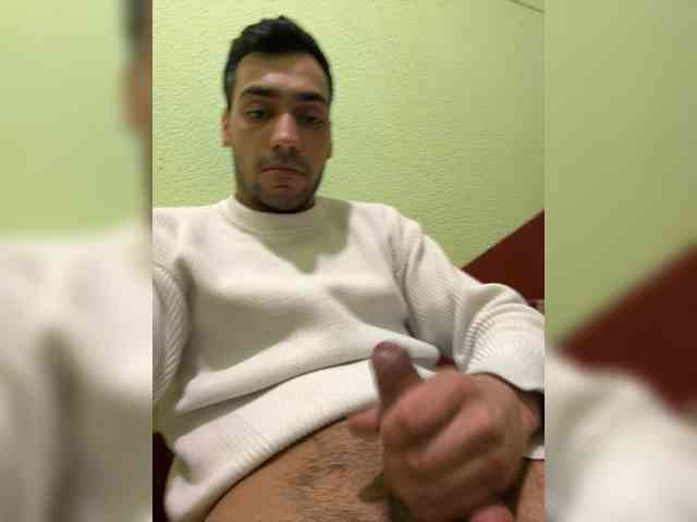 Hahhah2132 Live Webcam on BongaCams