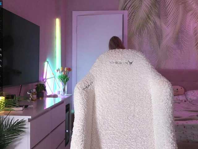 Break-me-Shake-me's BongaCams show and profile