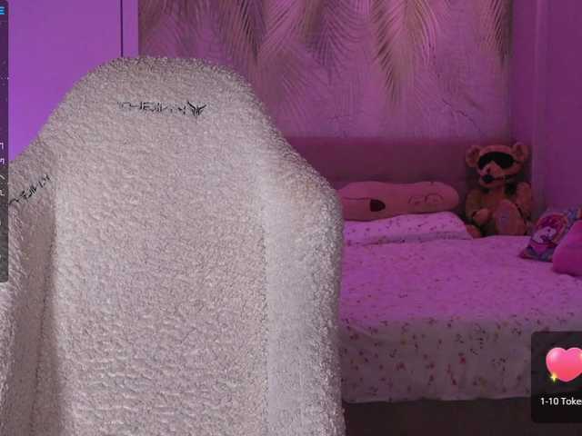 Break-me-Shake-me's BongaCams show and profile