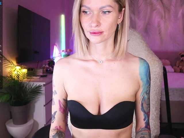 Break-me-Shake-me's BongaCams show and profile