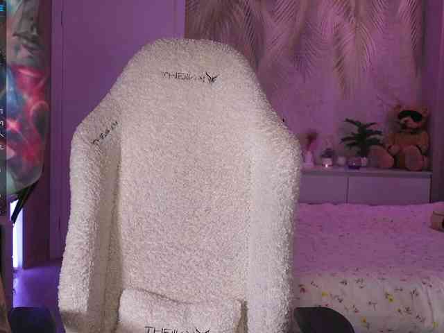 Break-me-Shake-me webcam