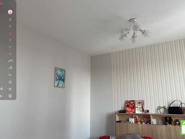 TyeshaDirksen's BongaCams show and profile