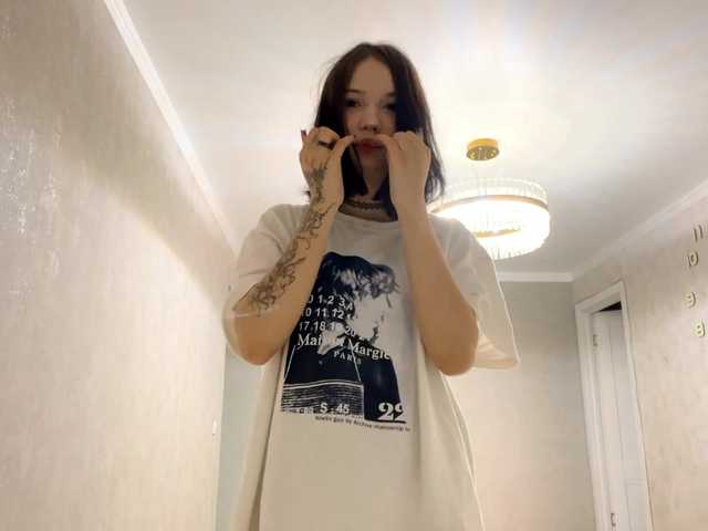 TyeshaDirksen's BongaCams show and profile