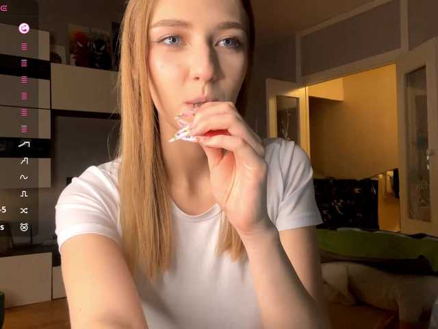 TyeshaDirksen's BongaCams show and profile