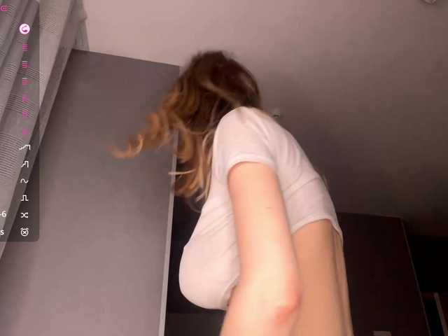 TyeshaDirksen's BongaCams show and profile