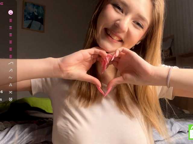 TyeshaDirksen's BongaCams show and profile