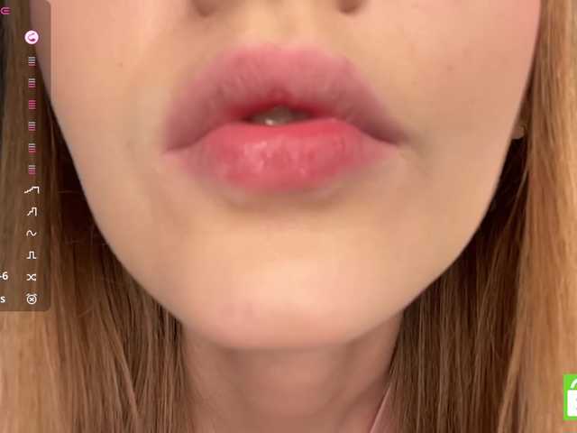 TyeshaDirksen's BongaCams show and profile