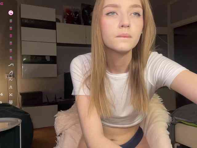 TyeshaDirksen webcam