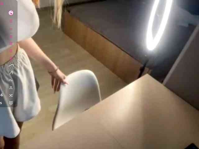 TyeshaDirksen webcam