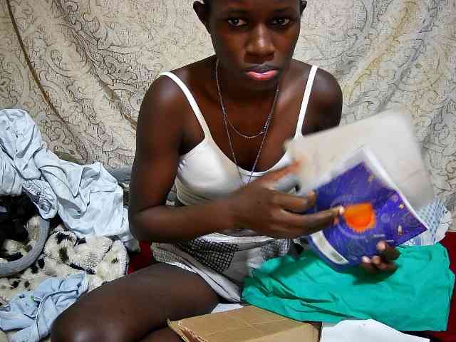 sexy-africanah webcam