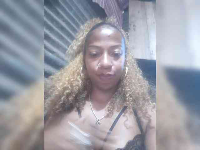 zoyadimasalong06 webcam