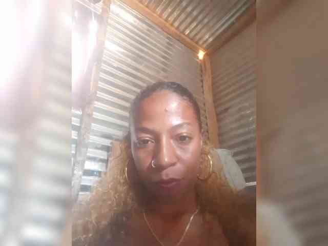 zoyadimasalong06 webcam