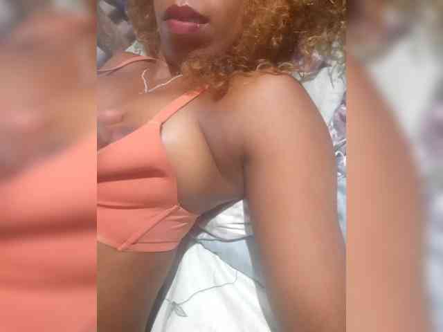 zoyadimasalong06 webcam