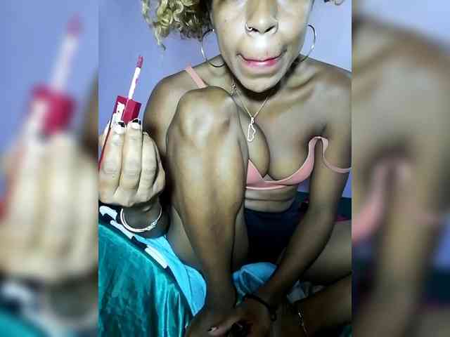 zoyadimasalong06 webcam