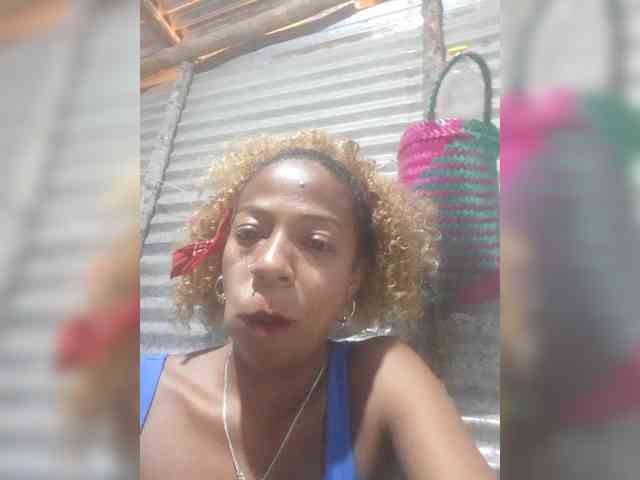 zoyadimasalong06 webcam